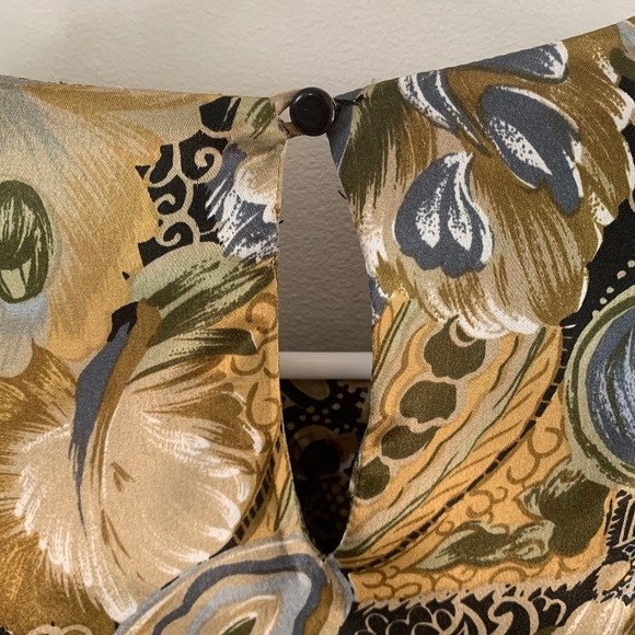 ⚜️🕋 GOLD and black witchy silky vintage blouse - Picture 4 of 7